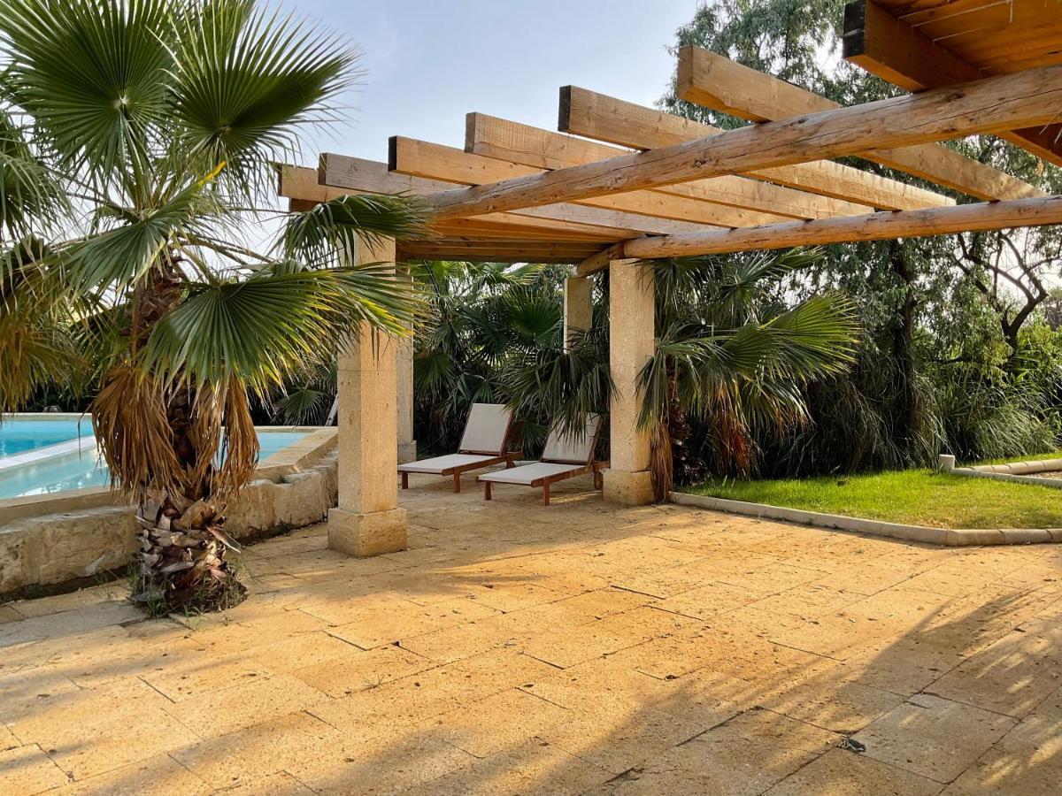 Mazet Du Pecheur Villa Saint-Laurent-dʼAigouze Dış mekan fotoğraf